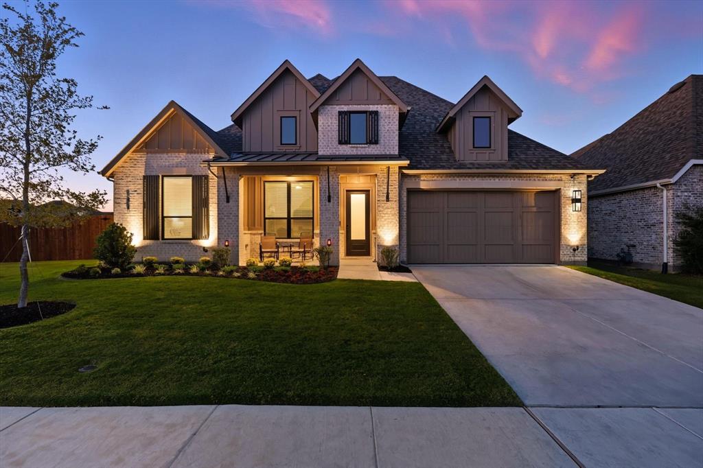 425 Arcane Street