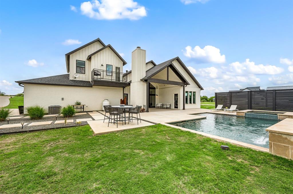 Estate Of Bison Creek - Residential