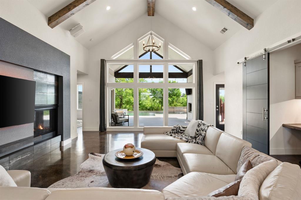 Estate Of Bison Creek - Residential