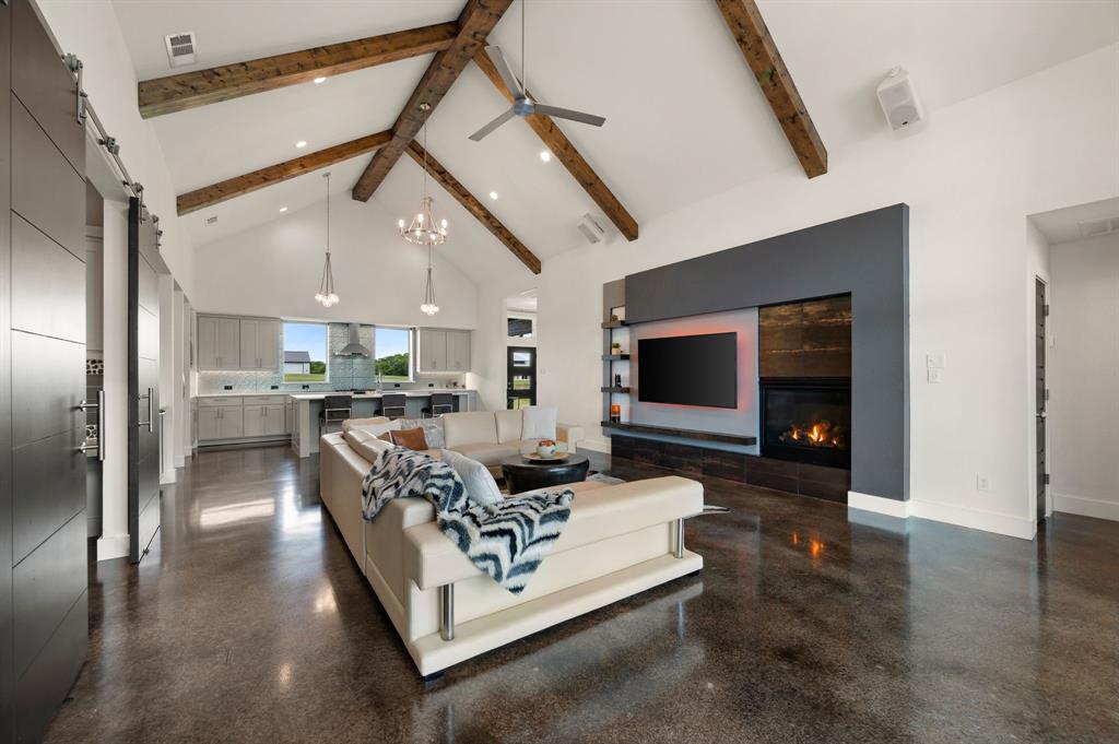 Estate Of Bison Creek - Residential