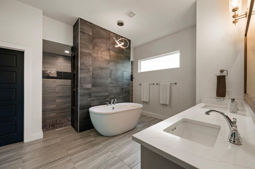 Estate Of Bison Creek - Residential