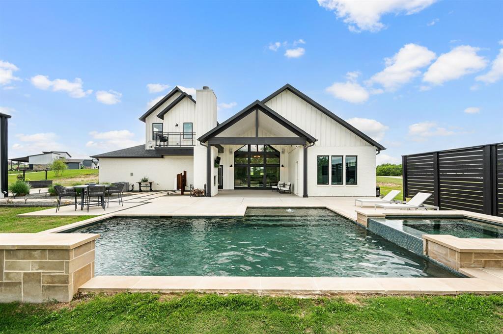 Estate Of Bison Creek - Residential