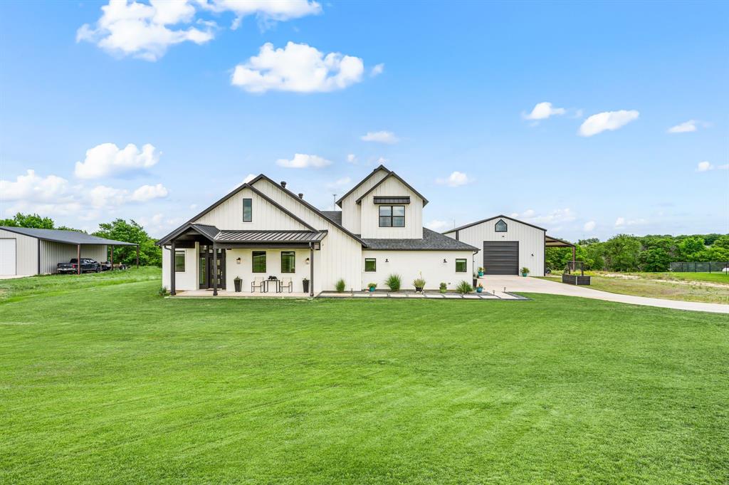 Estate Of Bison Creek - Residential