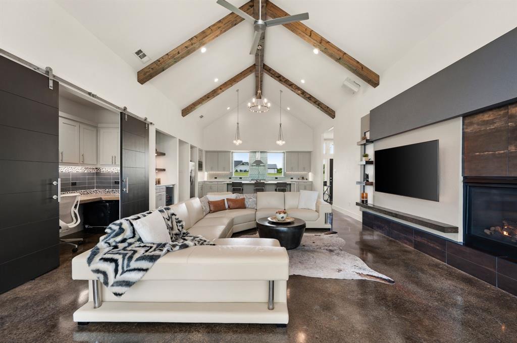 Estate Of Bison Creek - Residential