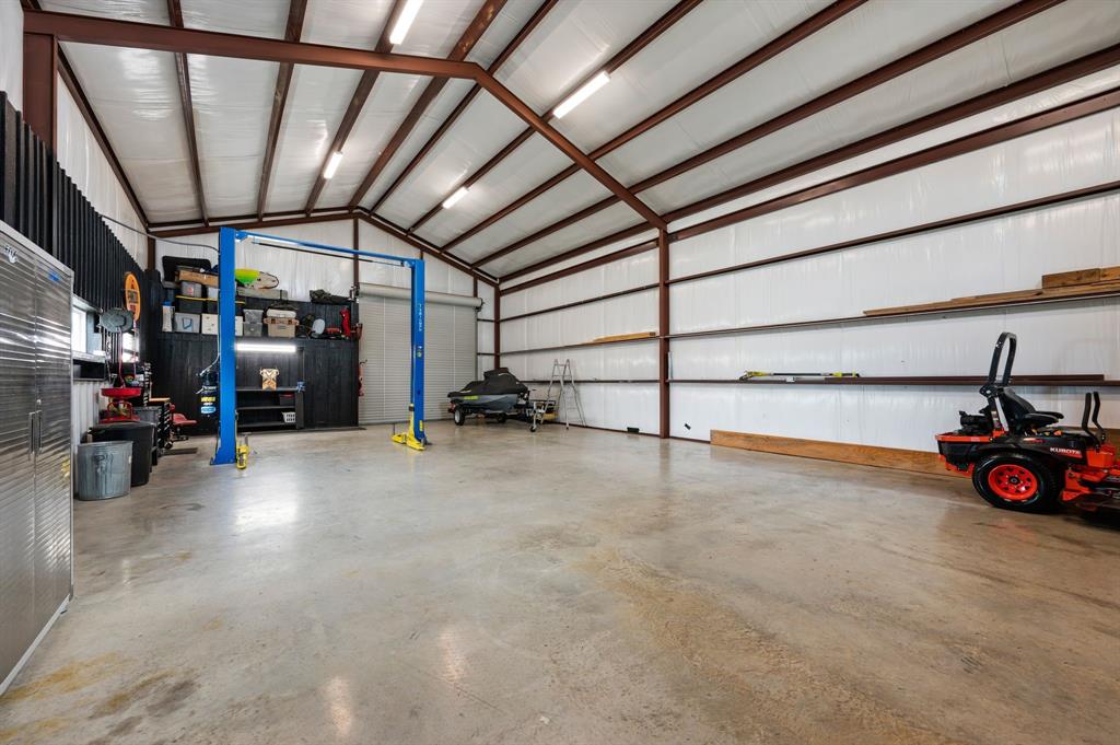 Estate Of Bison Creek - Residential