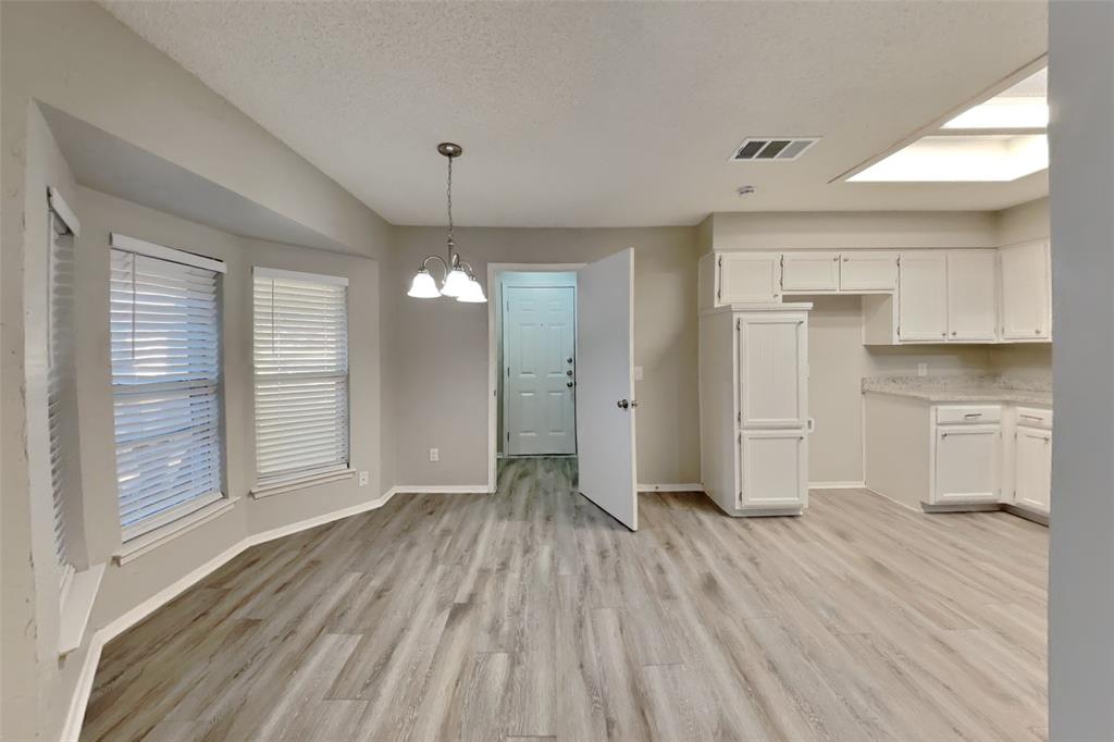 1506 Warwick Drive