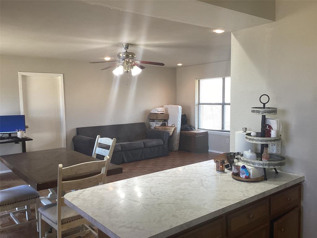 Abstract 697 - Residential