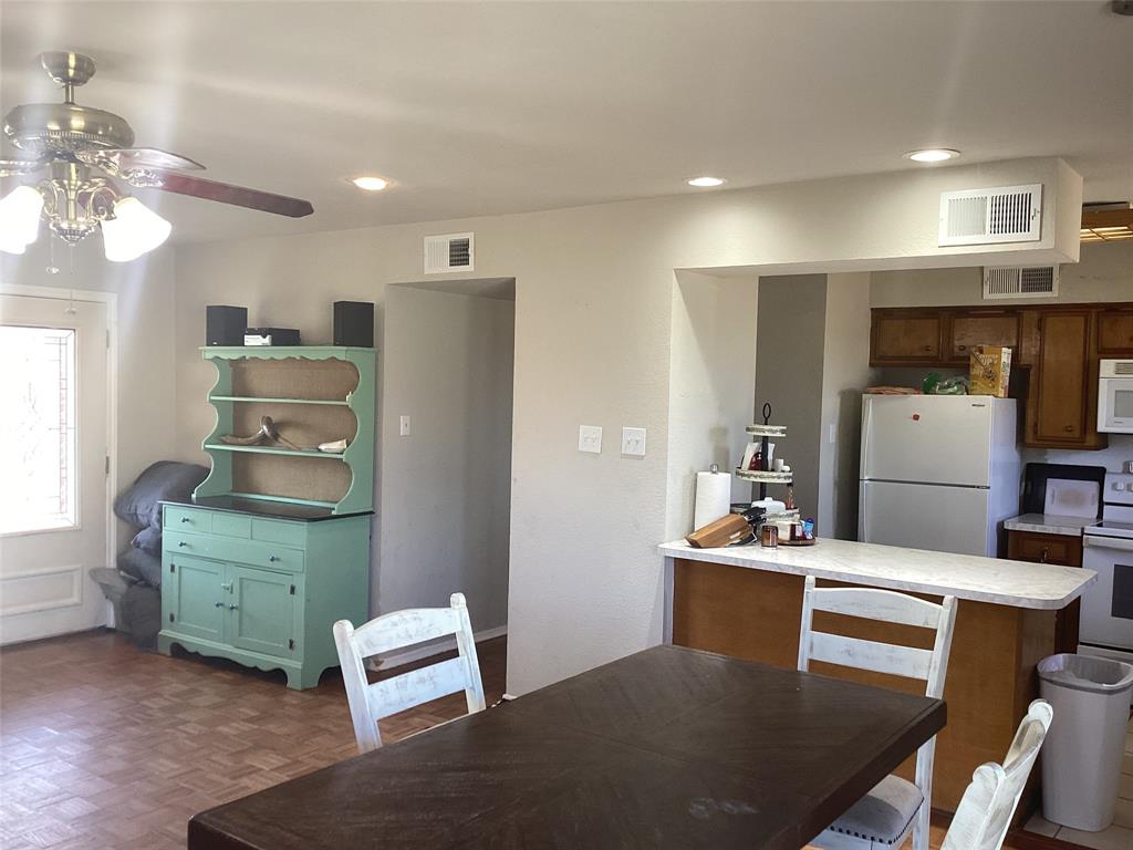 Abstract 697 - Residential