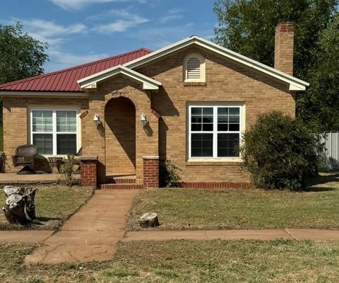 372 N Jay Avenue Jayton TX 79528