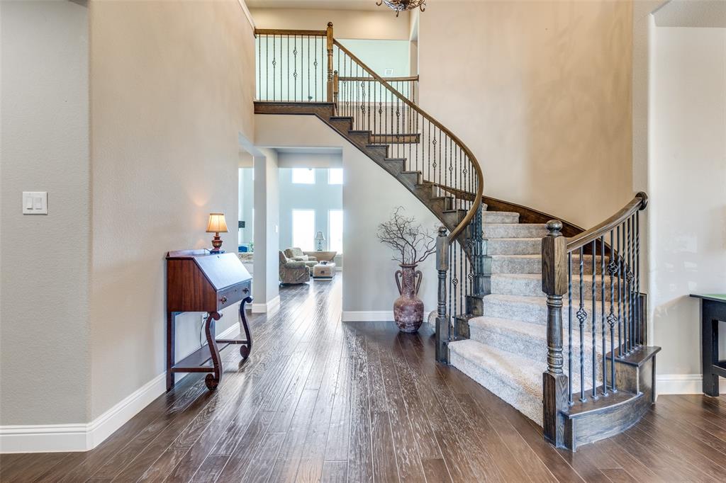 3305 Meridian Drive