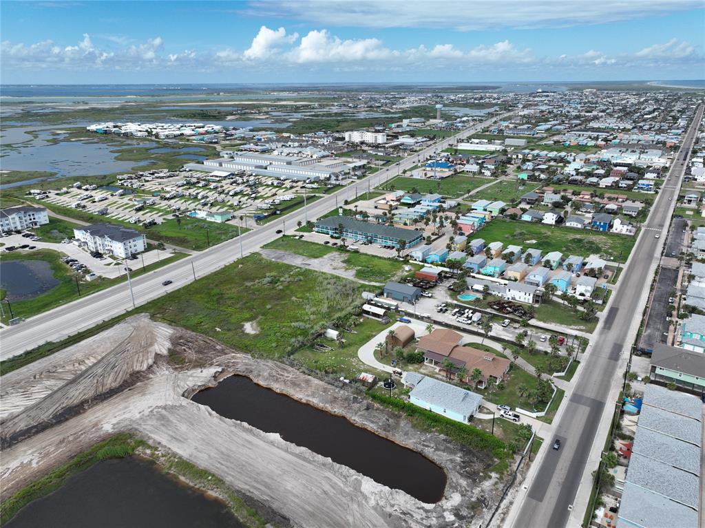 Mustang Island - Land