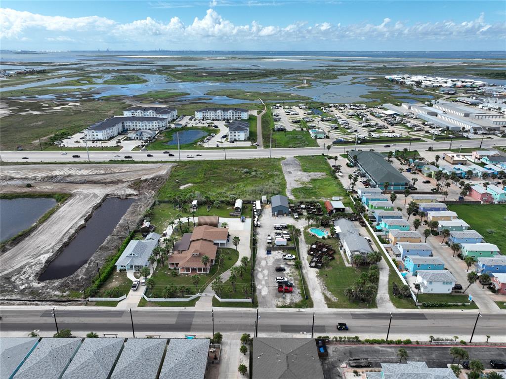 Mustang Island - Land