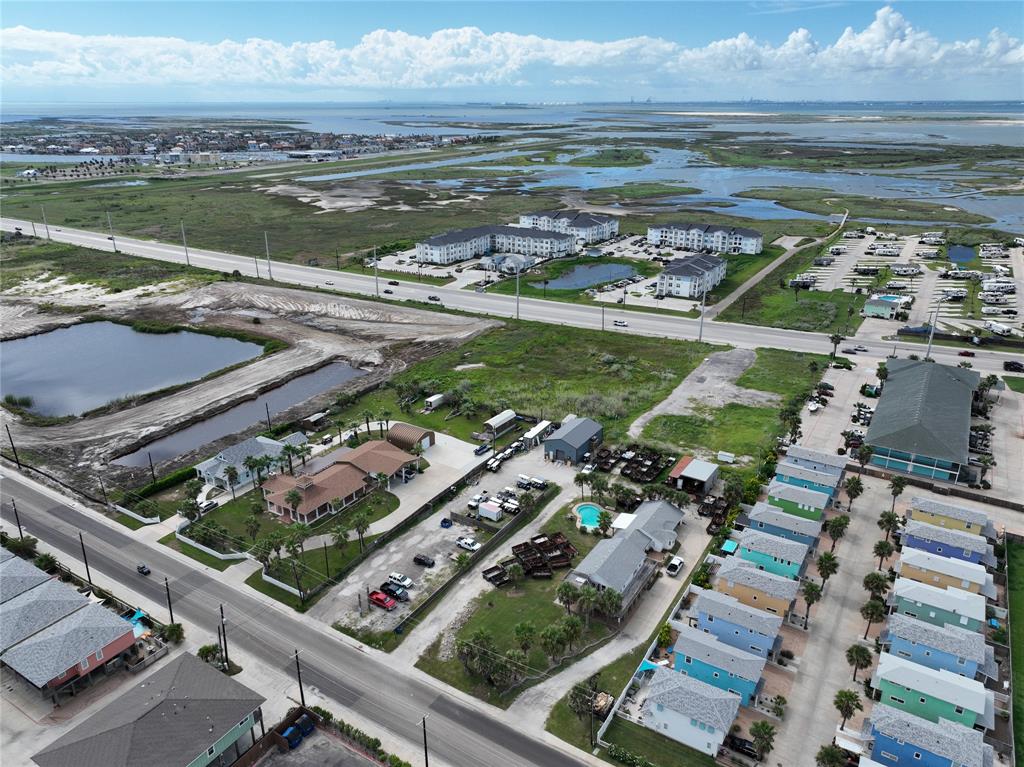 Mustang Island - Land