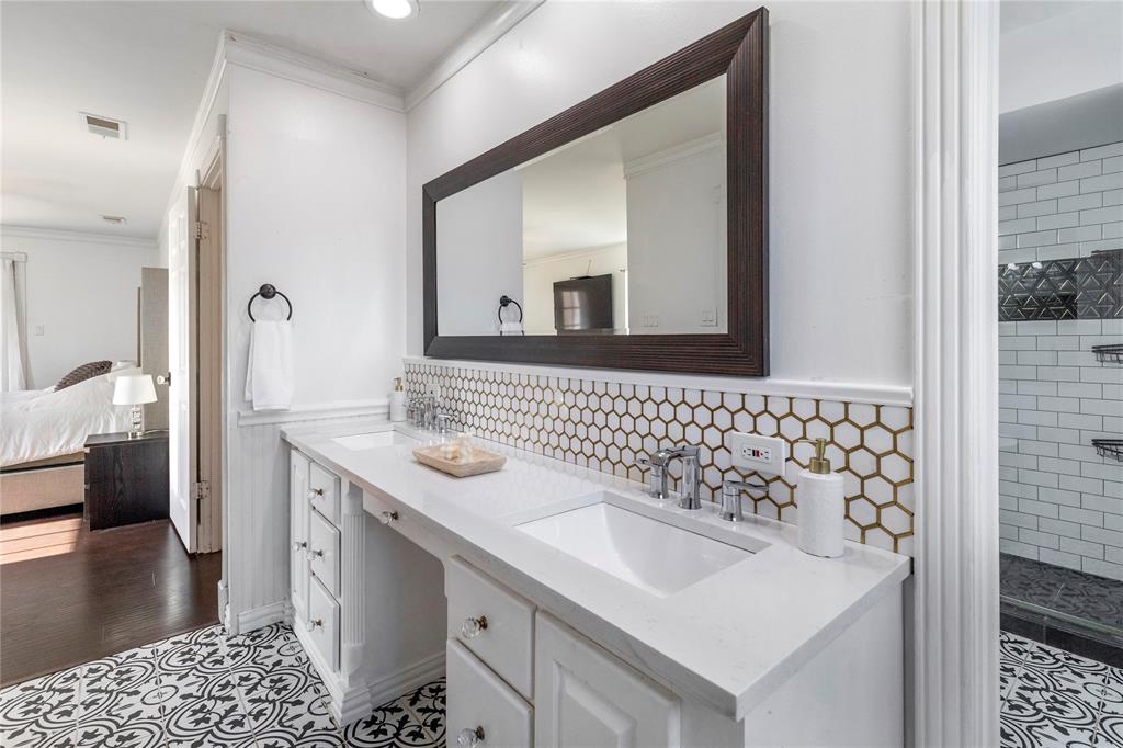 University Hills 02 Instl - Residential