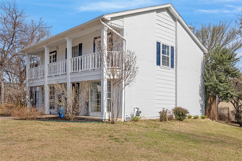 University Hills 02 Instl - Residential