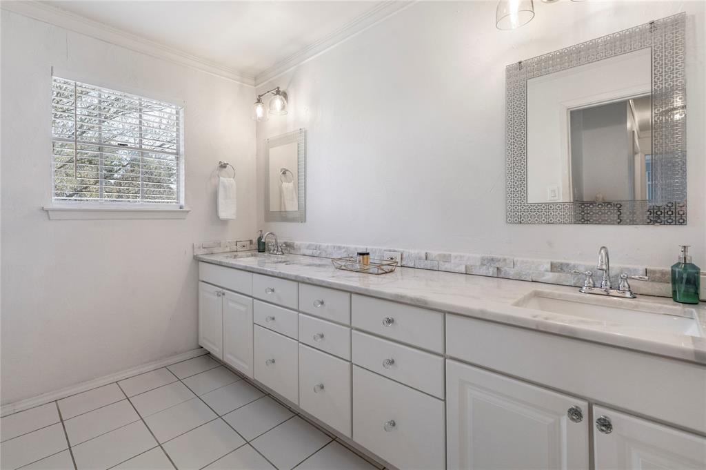 University Hills 02 Instl - Residential