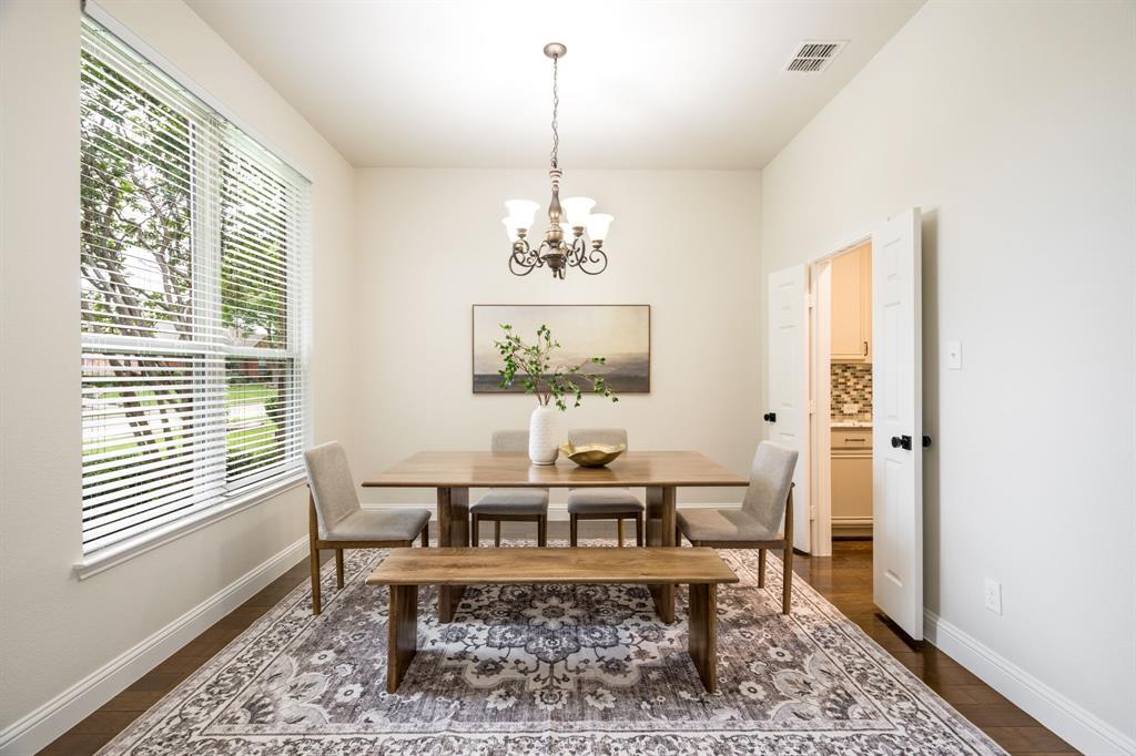 3421 Longneedle Lane