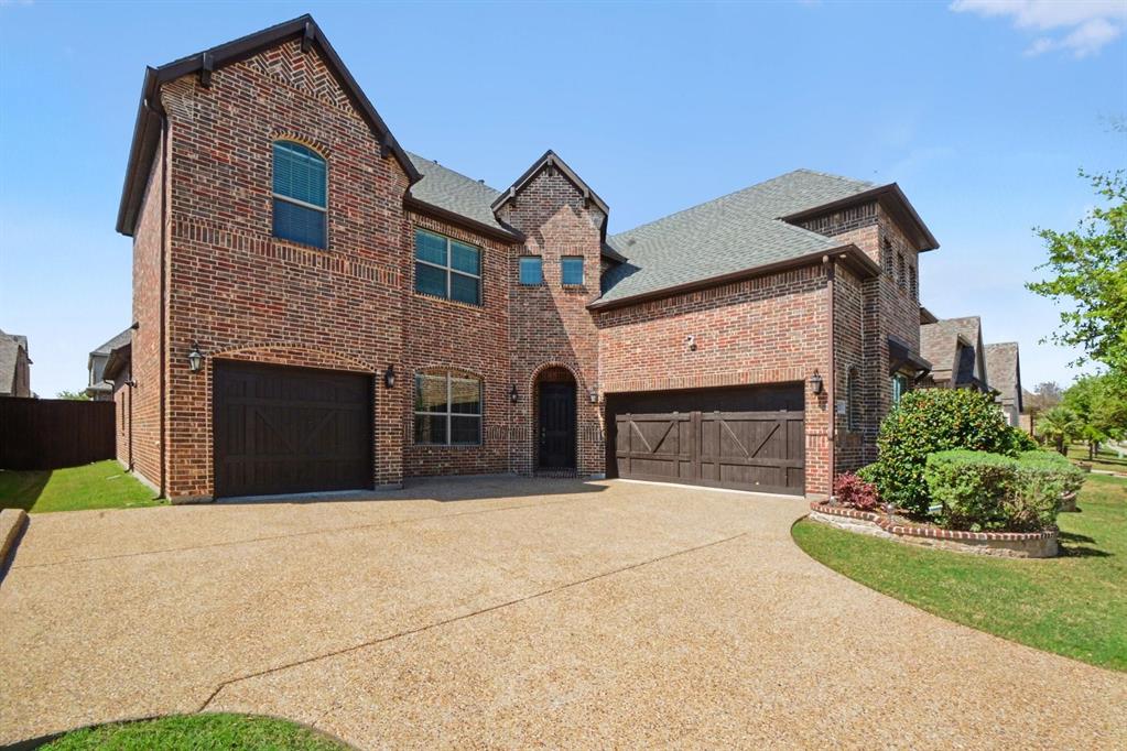 3323 Royal Ridge Drive
