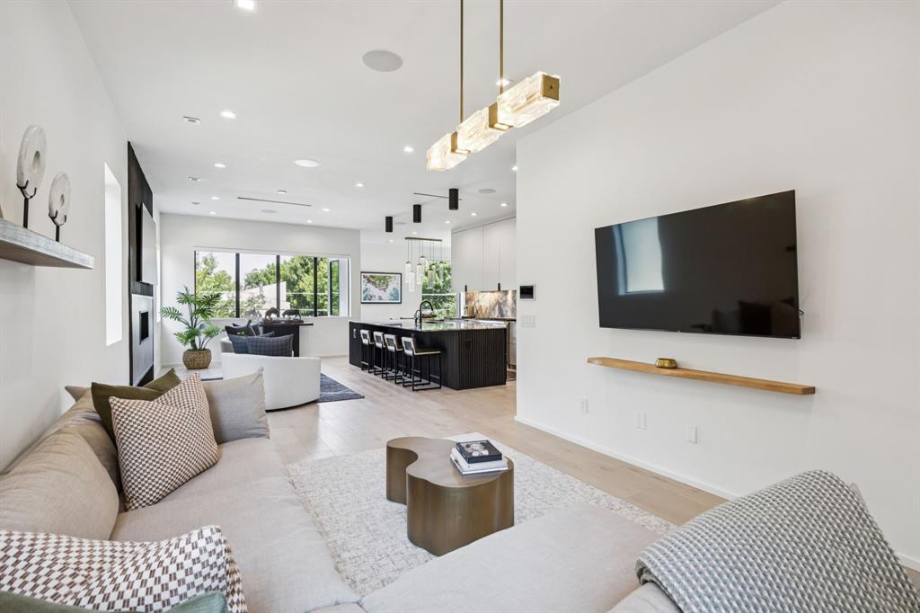 Cockrell Fairlands Rev - Residential