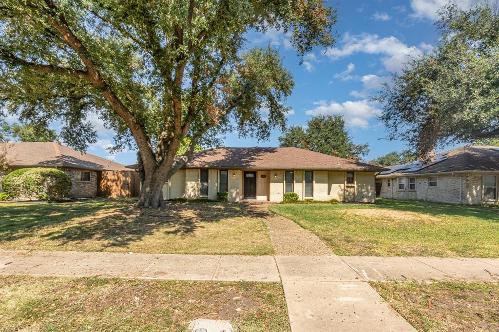 1109 Edgewood Drive
