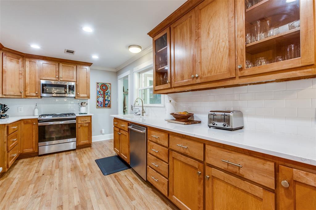 7103 Westbrook Lane