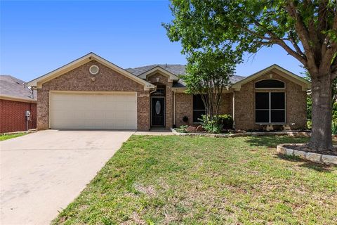 621 Jamie Lane Mansfield TX 76063