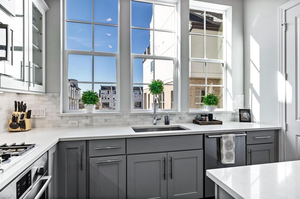 Cedar Branch Twnhm Add - Residential