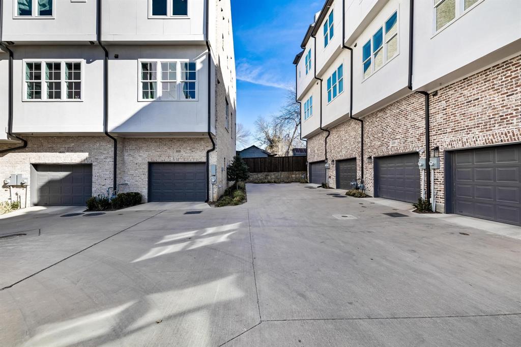 Cedar Branch Twnhm Add - Residential