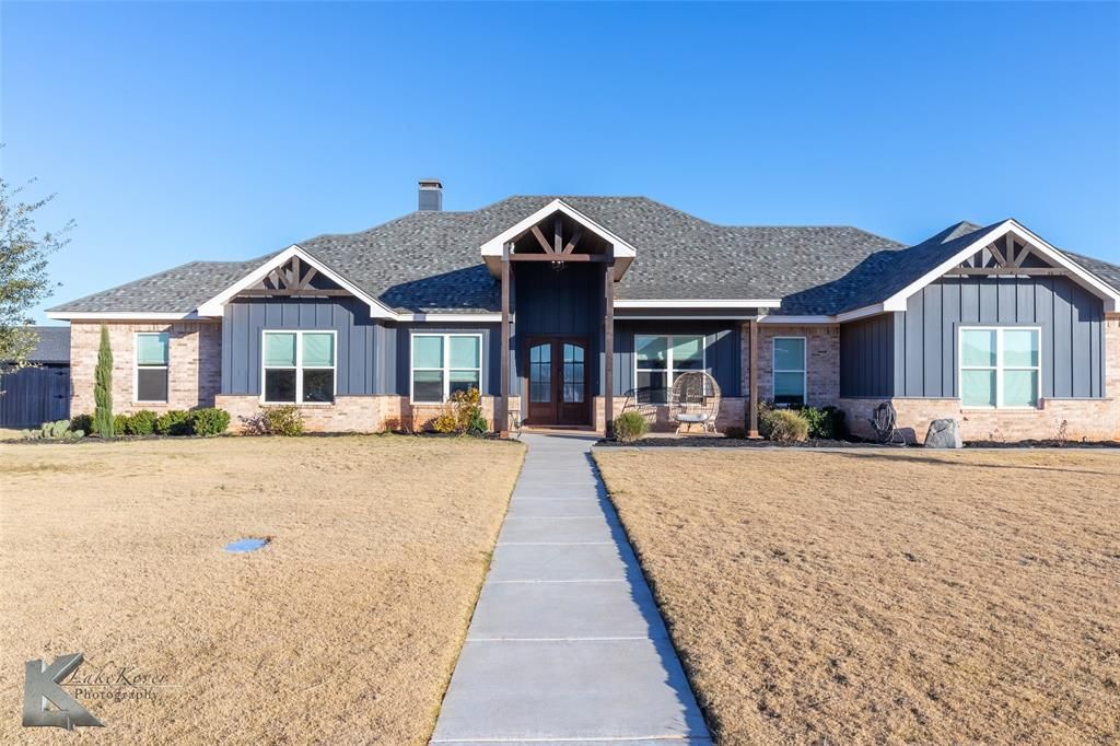 Photo of 118 Overbrook Drive, Abilene, TX 79606 (MLS # 21128325)
