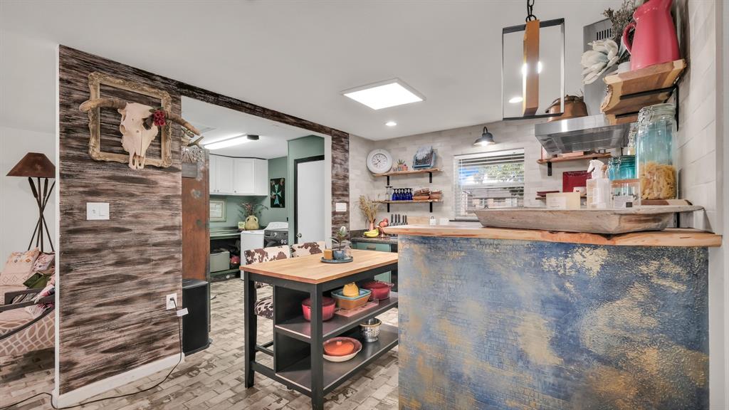 Traylor Horton - Residential