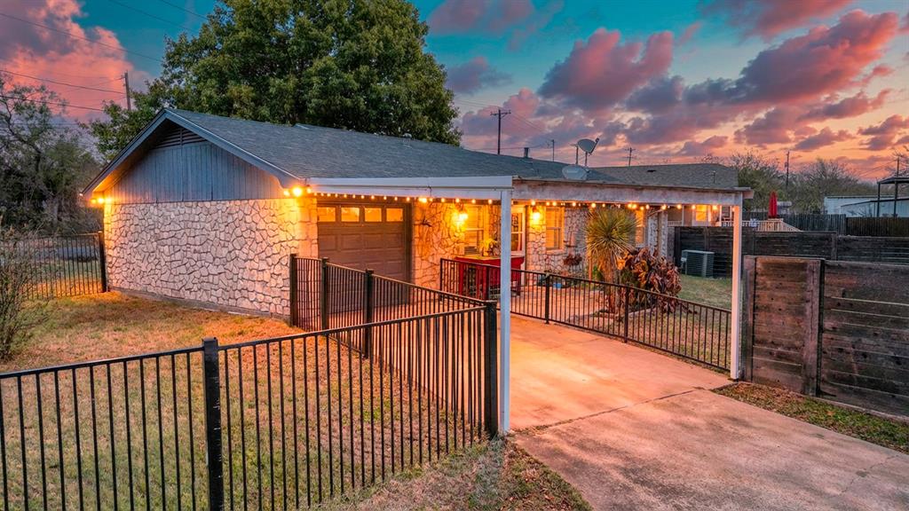 Traylor Horton - Residential