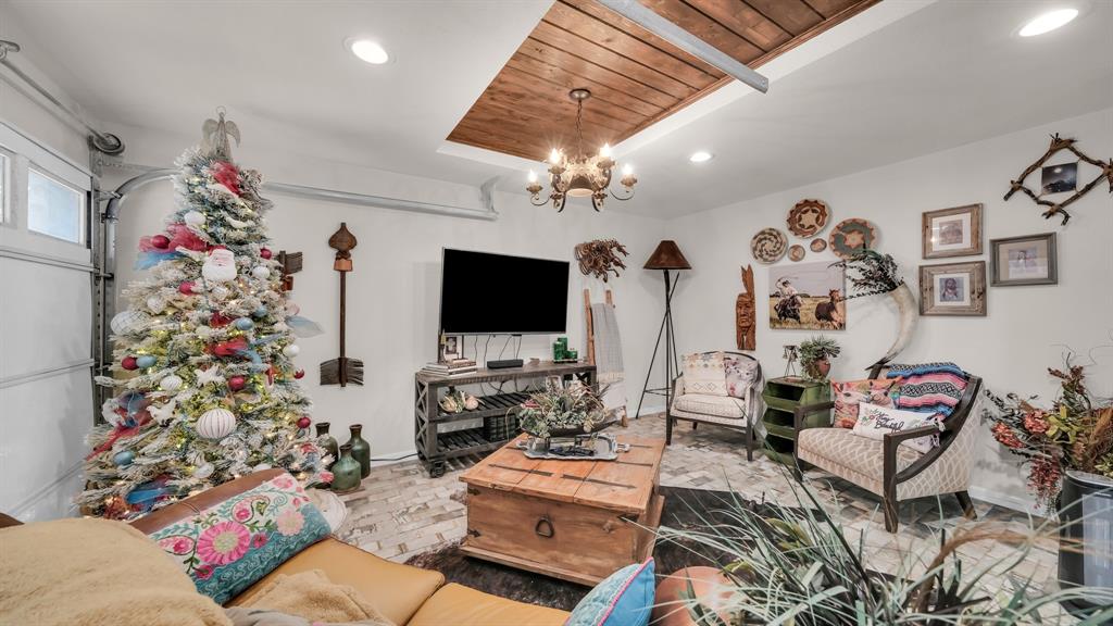 Traylor Horton - Residential