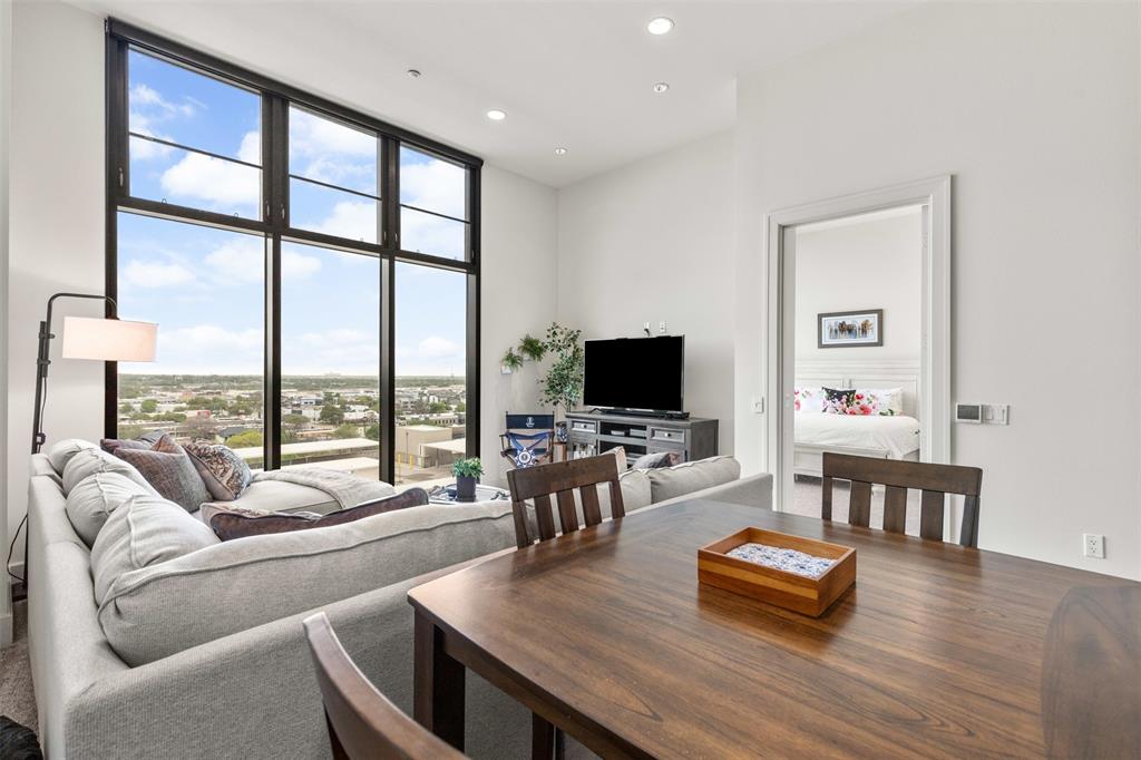 3100 W 7th Street 804
