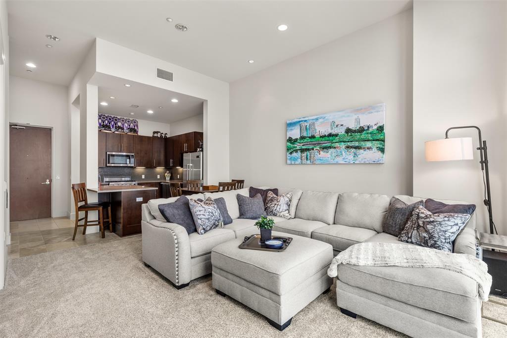 3100 W 7th Street 804