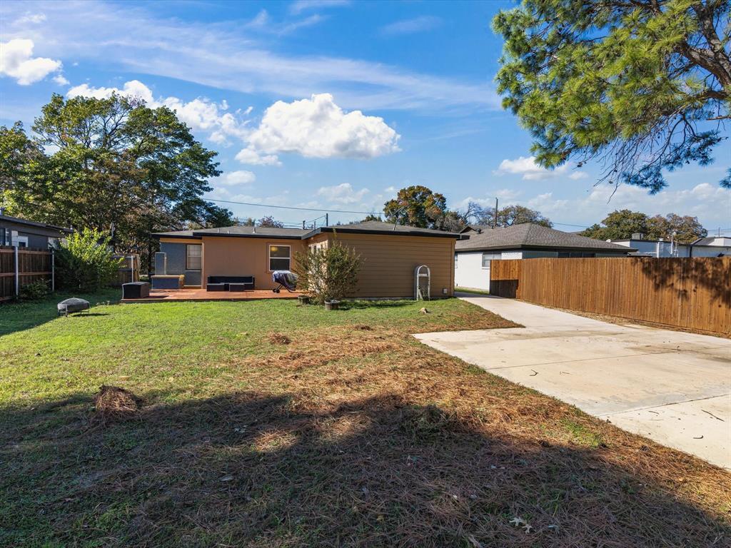 Fort Worth, Texas 76114, United States, 3 Bedrooms Bedrooms, ,2 BathroomsBathrooms,Residential,Pending,29918