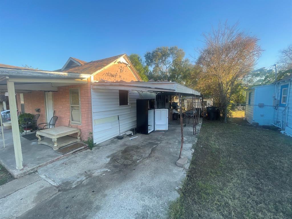 5433 Diaz Avenue