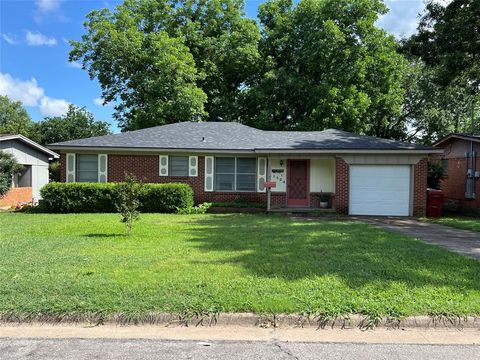 1524 E Magnolia Street Sherman TX 75090