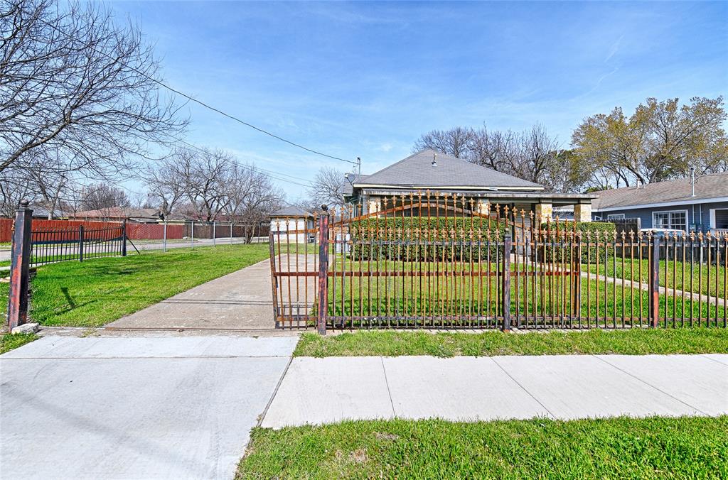 2457 Glenfield Avenue