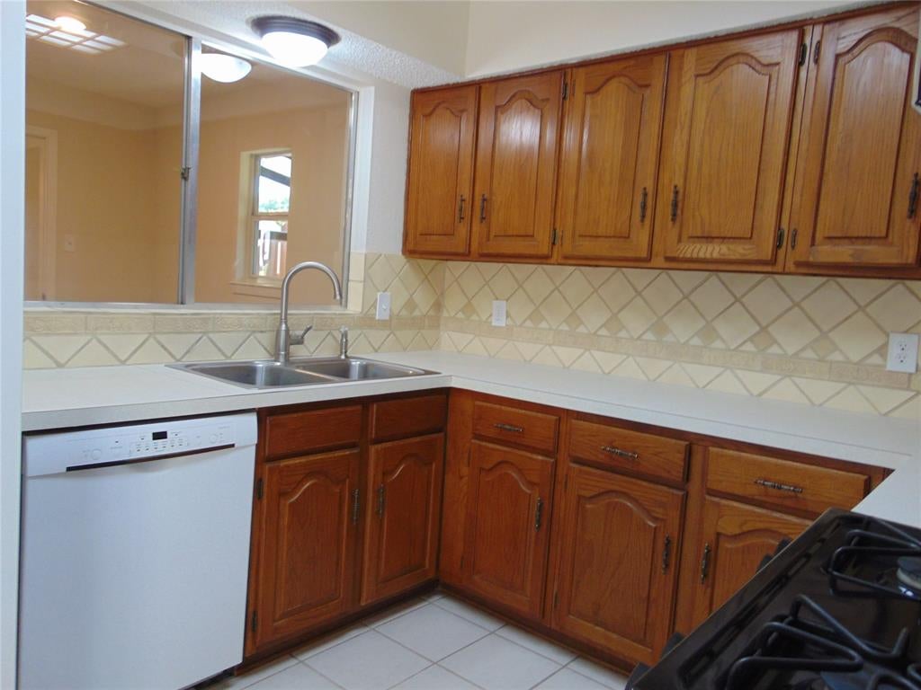 809 Broadmoor Drive