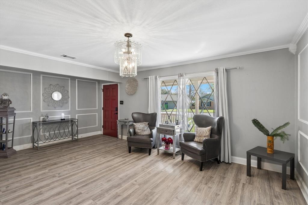 5705 Diamond Oaks Drive N