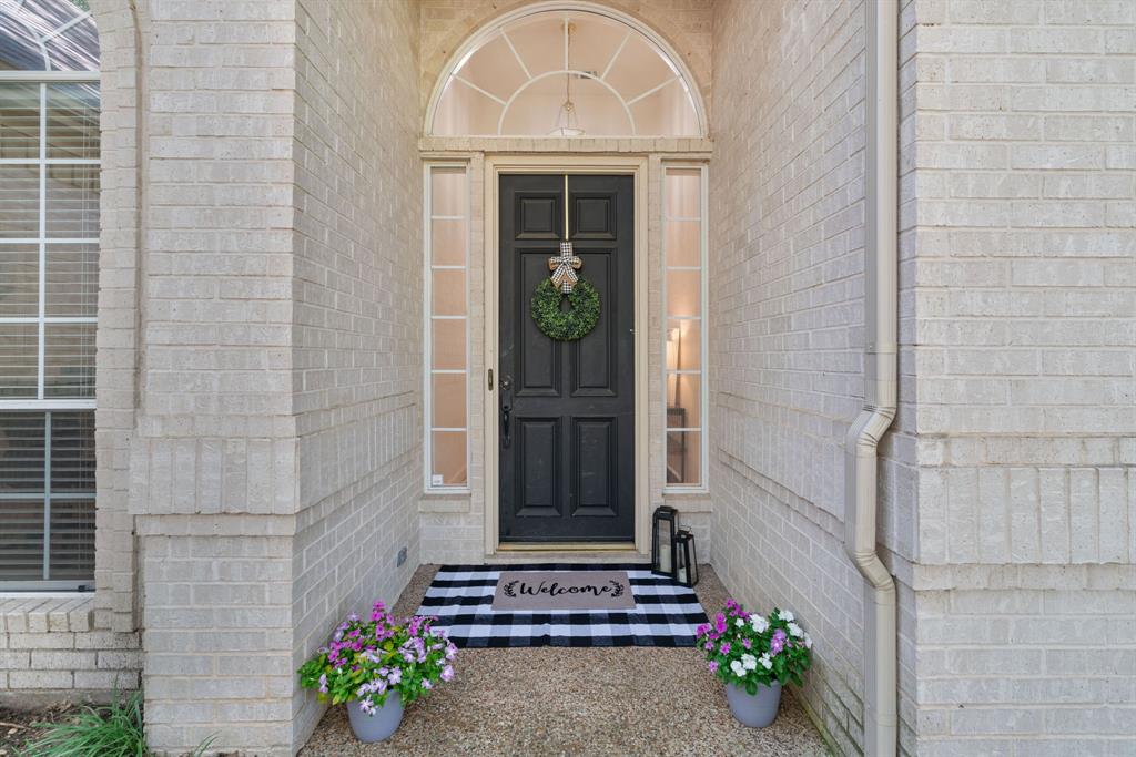 607 Royal Lane