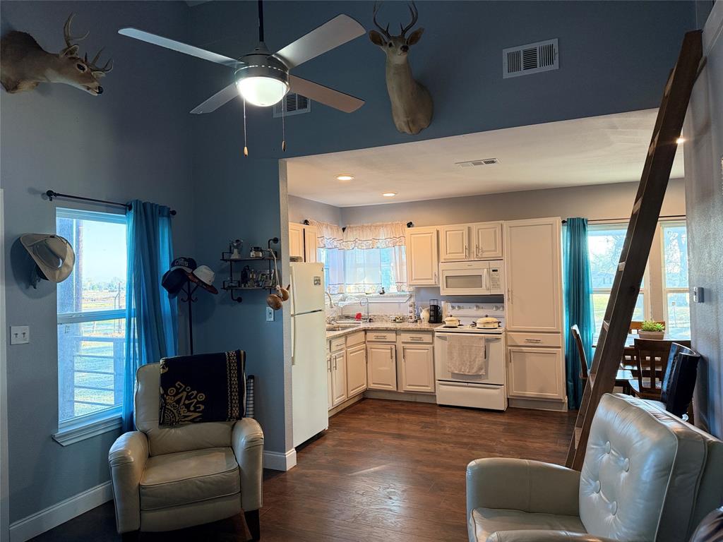 Juan Esculan - Residential