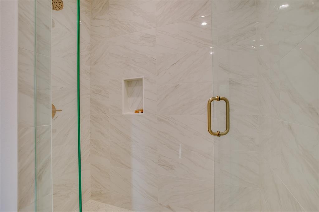 Lakeside - Residential