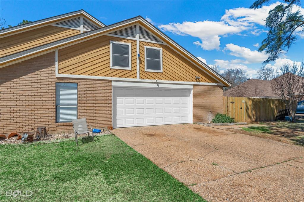 Bossier City, Louisiana 71111, United States, 4 Bedrooms Bedrooms, ,3 BathroomsBathrooms,Residential,Active,83519