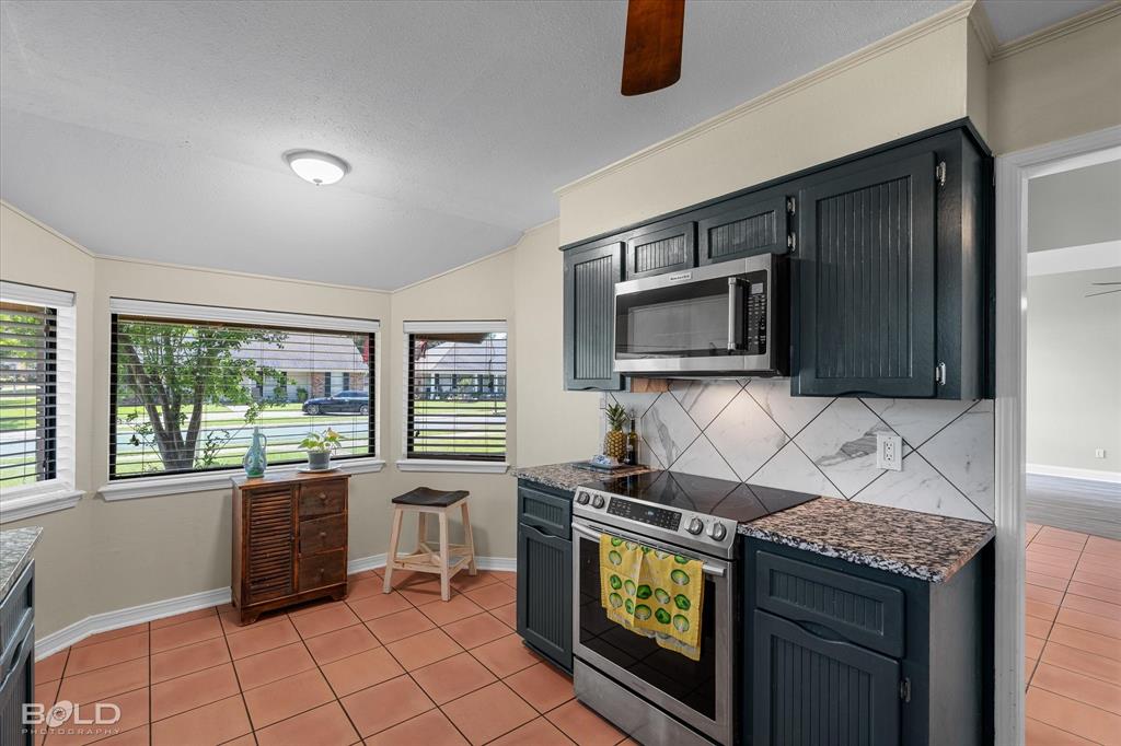 Bossier City, Louisiana 71111, United States, 4 Bedrooms Bedrooms, ,3 BathroomsBathrooms,Residential,Active,83519