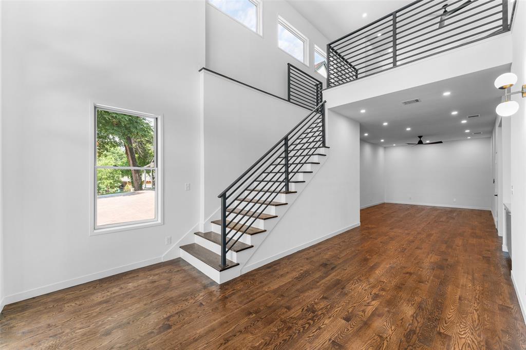 3110 W Jefferson Boulevard