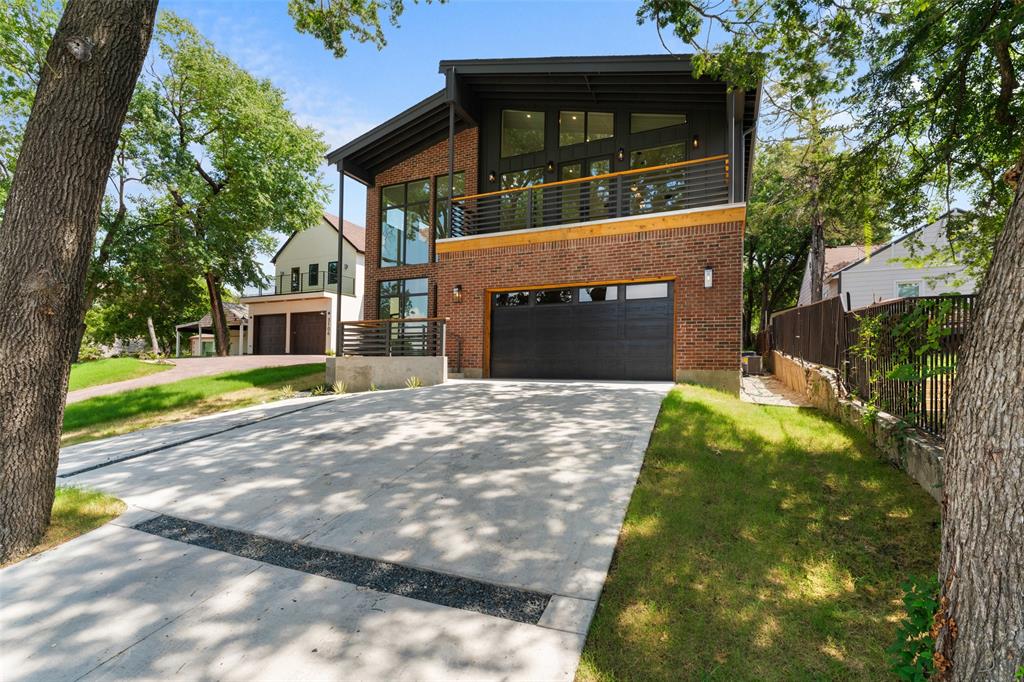 3110 W Jefferson Boulevard