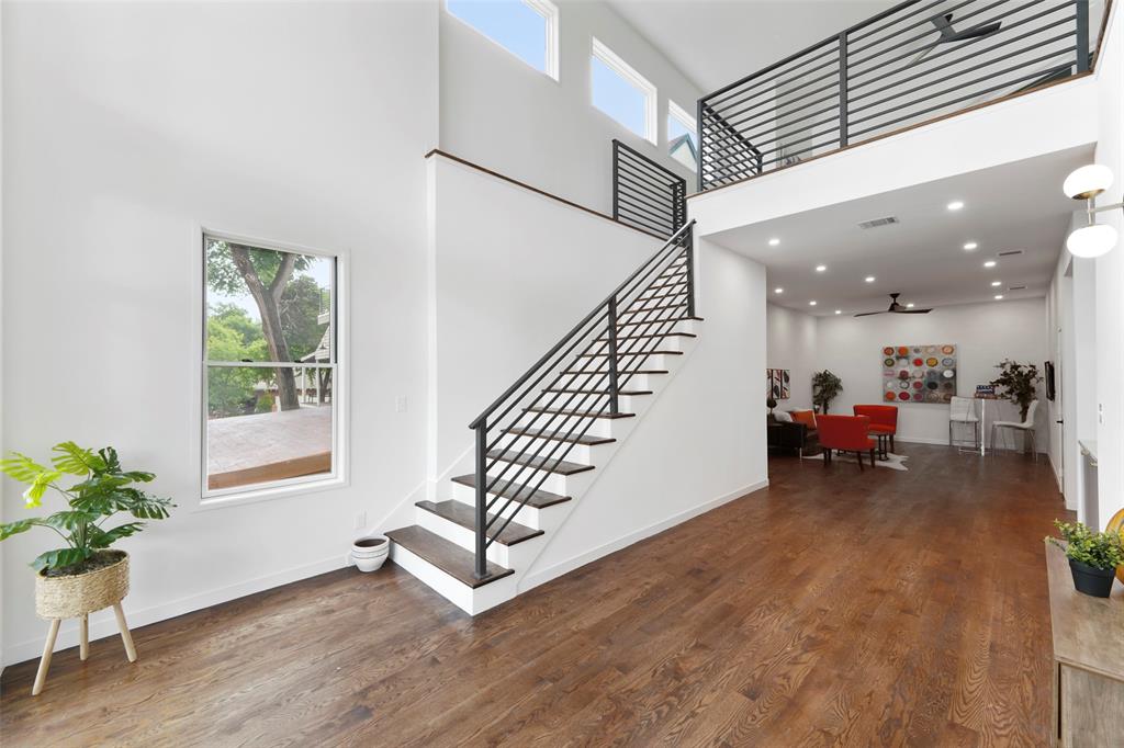 3110 W Jefferson Boulevard