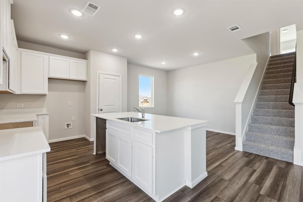 409 Magellan Road