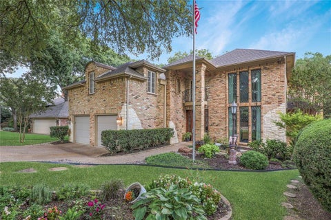 Photo of 1814 Lakeshore Court, McKinney, TX 75072 (MLS # 21360381)
